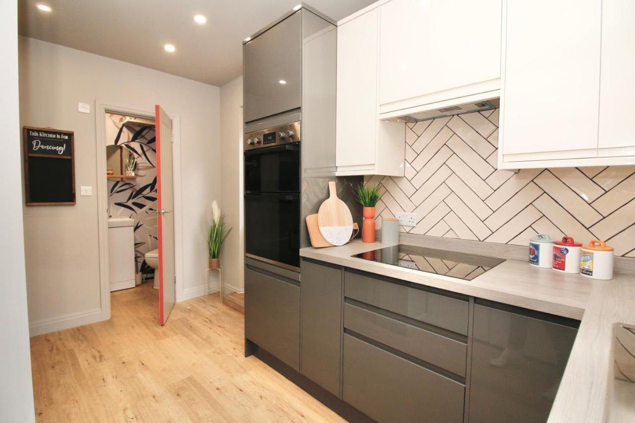 Xxhot Tubxx 4Bed Semi, Sleeps 8, 2 Bathrooms Blackpool Exteriér fotografie