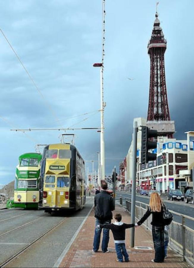Xxhot Tubxx 4Bed Semi, Sleeps 8, 2 Bathrooms Blackpool Exteriér fotografie