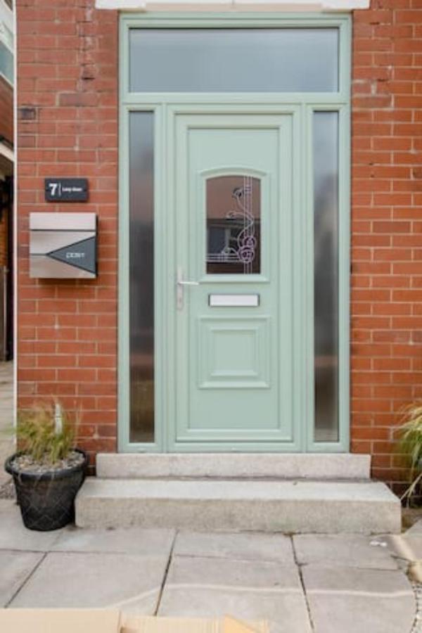 Xxhot Tubxx 4Bed Semi, Sleeps 8, 2 Bathrooms Blackpool Exteriér fotografie