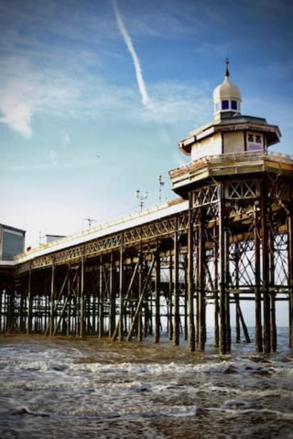 Xxhot Tubxx 4Bed Semi, Sleeps 8, 2 Bathrooms Blackpool Exteriér fotografie
